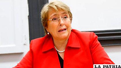Bachelet dio a conocer su informe económico