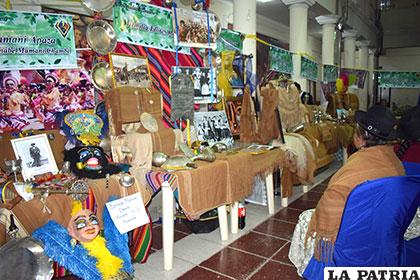 Morenadas de Oruro expondrán sus reliquias