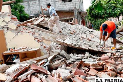 Sube a 90 el número de muertos por el terremoto en México