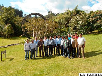 Mineros bolivianos y peruanos en intercambio de experiencias con sus pares colombianos. Manizales /Colombia