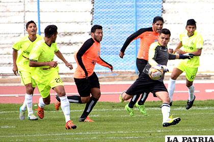 Del partido disputado ayer en Oruro, terminó 0-0
