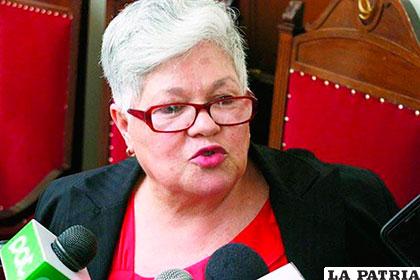 Ex presidenta de Tribunal Constitucional Plurinacional (TCP), Silvia Salame, se refirió al recurso de inconstitucionalidad /laprensa.com