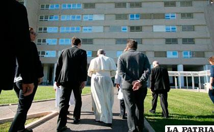 Papa Francisco es acusado de difundir siete 