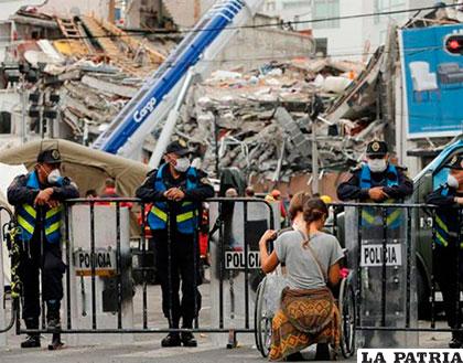 Continúan con trabajos para encontrar cuerpos de victimas de terremoto /eldiario.com