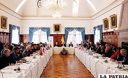 Reunión de los representantes de los 13 países involucrados en el tema de la grave migración venezolana /DIARIO LA TRIBUNA