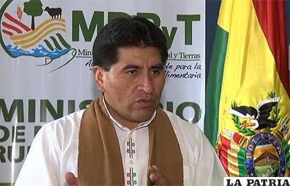 El ministro de Desarrollo Rural y Tierras, César Cocarico/ Bolivia.com