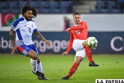 La acción del partido en el que Suiza dio cuenta de Islandia 6-0 /ytimg.com
