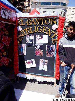 El bastón ya es utilizado en el interior del establecimiento /LA PATRIA