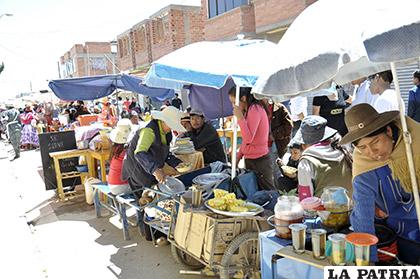 El control también se hará a lugares donde se vende comida en vía pública/ LA PATRIA ARCHIVO