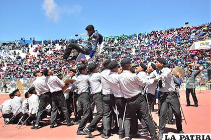 La acrobacia estuvo presente en el concurso