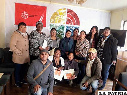 Integrantes de la mesa de trabajo de la población LGTBI/ EQUIDAD