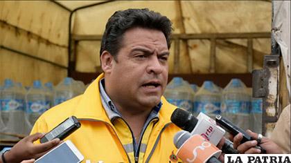 El alcalde Luis Revilla ante los medios de comunicación /ANF - Agencia de Noticias Fides