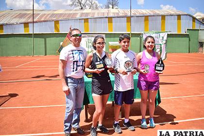 Ganadores de la primera etapa del torneo nacional /Reynaldo Bellota - LA PATRIA
