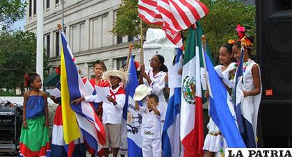 Miles de ciudadanos participaron de los festejos/ Diario Las Américas