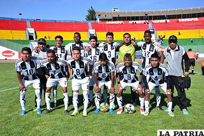 Oruro Royal se repone en el torneo tras vencer a Shalon /Víctor Hugo Salazar - LA PATRIA

