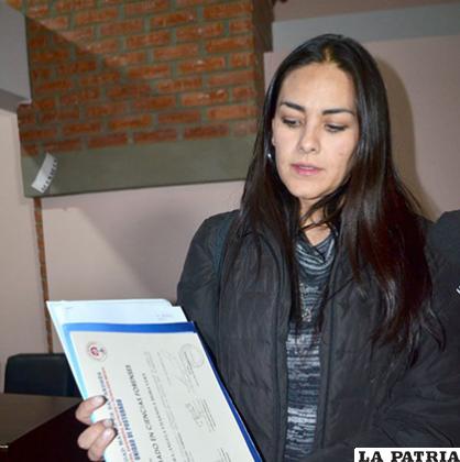 La entonces forense, Ángela Mora Vera, habría presentado errores en su resolución forense /Archivo El Diario