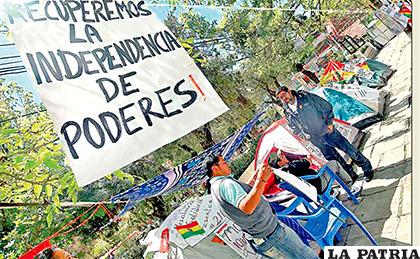 Huelga de hambre en Bolivia para aclarar la candidatura de Evo Morales