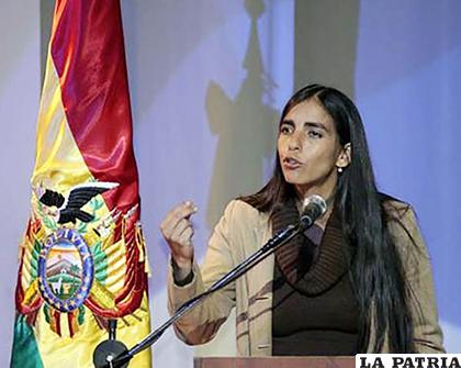 La presidenta de Diputados, Gabriela Montaño se dirigió a la juventud boliviana /La Razón