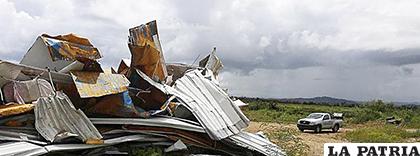Casa derrumbada en la localidad de Naguabo (Puerto Rico) /ELDIARIO.ES
