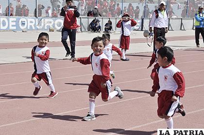 Los niños estarán participando en la prueba de atletismo este domingo /ARCHIVO LA PATRIA