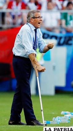 ?scar Washington Tabárez, seguirá al 
frente de la selección uruguaya de fútbol /DIEZ