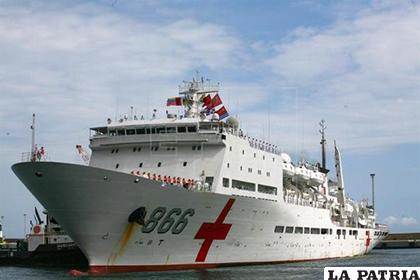 El buque hospital atracó en el puerto venezolano de La Guaria, como parte de una misión que abarcará países de El Caribe y Sudamérica
