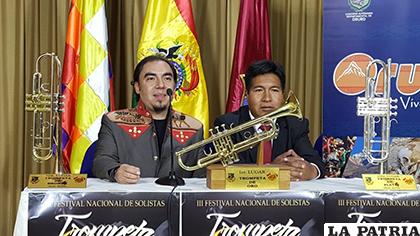El reconocido músico Jean Pierre junto al presidente de Fedbampo, Boris Villanueva/LA PATRIA