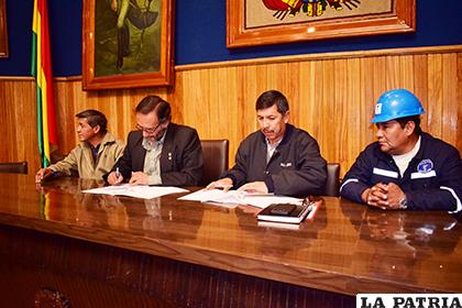 UTO y SeLA firmaron convenio para apoyo técnico / LA PATRIA