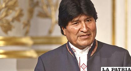 Evo Morales en una declaración a la prensa antes de viajar a La Haya/ Sputnik Mundo