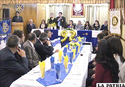 El Rotary Club Oruro celebró sus 92 años de fundación con una cena /LA PATRIA