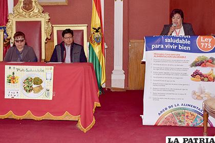 Las autoridades del Sedes y la Alcaldía presentaron el concurso /LA PATRIA /REYNALDO BELLOTA