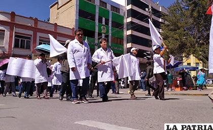 En esta jornada los médicos bloquearán la Plaza Principal /LA PATRIA /ARCHIVO