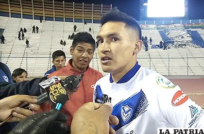 El jugador argentino cumplió 100 encuentros vistiendo la casaca de la 