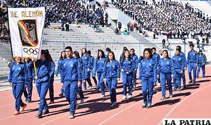 El Colegio Alemán fue parte de la inauguración /Reynaldo Bellota /LA PATRIA