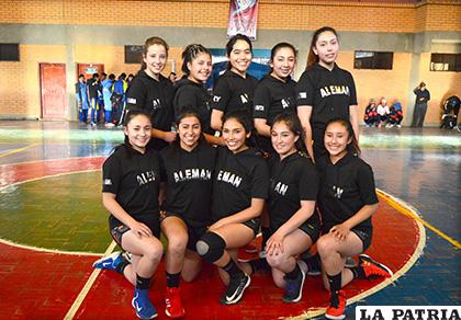 El equipo del colegio Alemán comenzó satisfactoriamente /Alex Zambrana /LA PATRIA