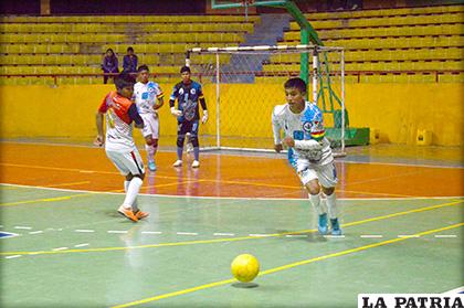 Del partido en el cual Simón Bolívar venció a Antofagasta /Alex Zambrana /LA PATRIA