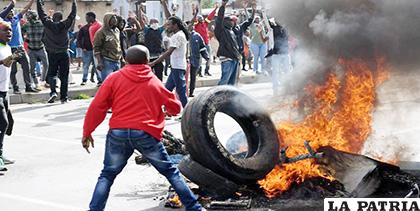 Los incidentes violentos salpicaron zonas de la urbe sudafricana y de su cinturón metropolitano /800 NOTICIAS