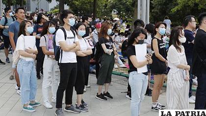 Estudiantes universitarios y de secundaria en Hong Kong prosiguieron un boicot a las clases en toda la ciudad /EFE