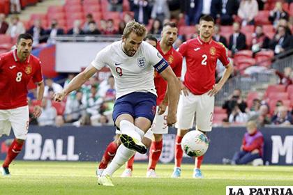 Inglaterra no tuvo problemas para vencer de local a Bulgaria 4-0 /hdnux.com