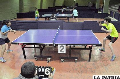 El tenis de mesa en Oruro va subiendo su nivel, pero se requiere trabajar mucho más /LA PATRIA