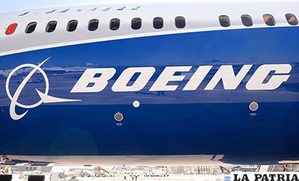El avión estrella de Boeing sigue vetado en el espacio aéreo internacional /AFP