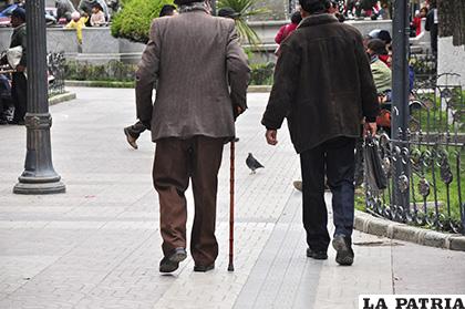 Adultos mayores de UDAM festejan su aniversario /LA PATRIA /Foto referencial