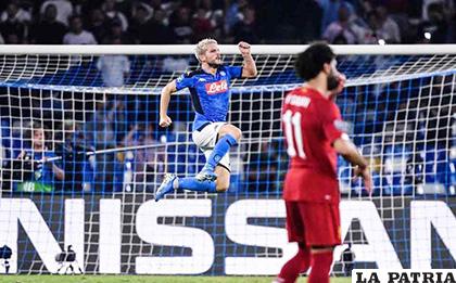 Fernando Llorente anotó el segundo del Napoli que derrotó a Liverpool 2-0 /milenio.com