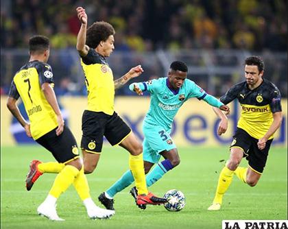 El juvenil Ansu Fati con el balón, Barcelona empató 0-0 con el Dortmund /as.com