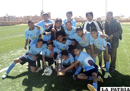 Con el club Saavedra cosechó varios títulos
