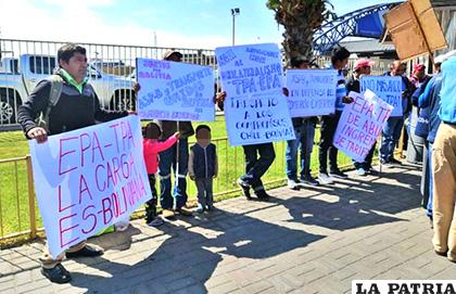 Los transportistas bolivianos están varados hace 12 días /Soy Arica