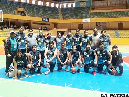 El quinteto de Oruro compitiendo en baloncesto /Marcelo Abascal /LA PATRIA    