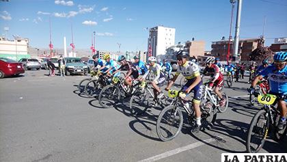 La prueba se cumplió por la serranía circundante al centro de la ciudad /cortesía Cristóbal Bustos
