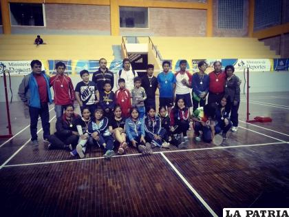 Comenzaron los cursos virtuales en el bádminton orureño /Facebook