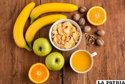 Las frutas y jugos son los más recomendados pero en horarios específicos